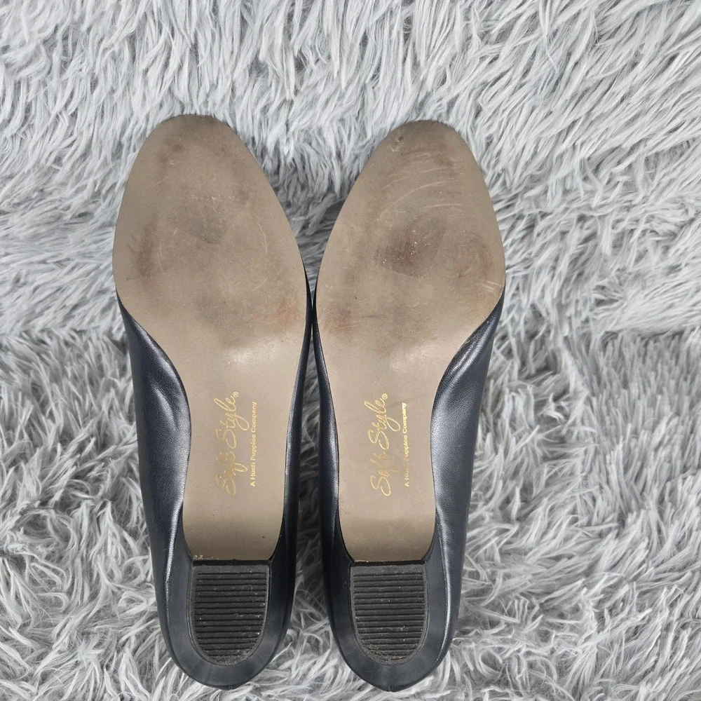 Soft Style Womens 9 Navy Blue Low Kitten Heel‎ Round Toe Comfort Pumps H79654